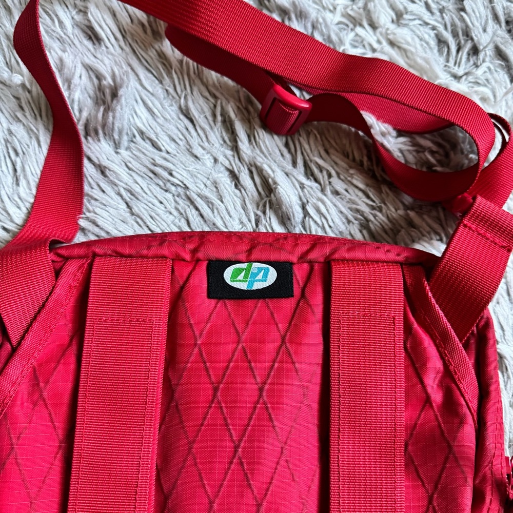 Supreme Red Shoulder Bag - Picture 4 of 5
